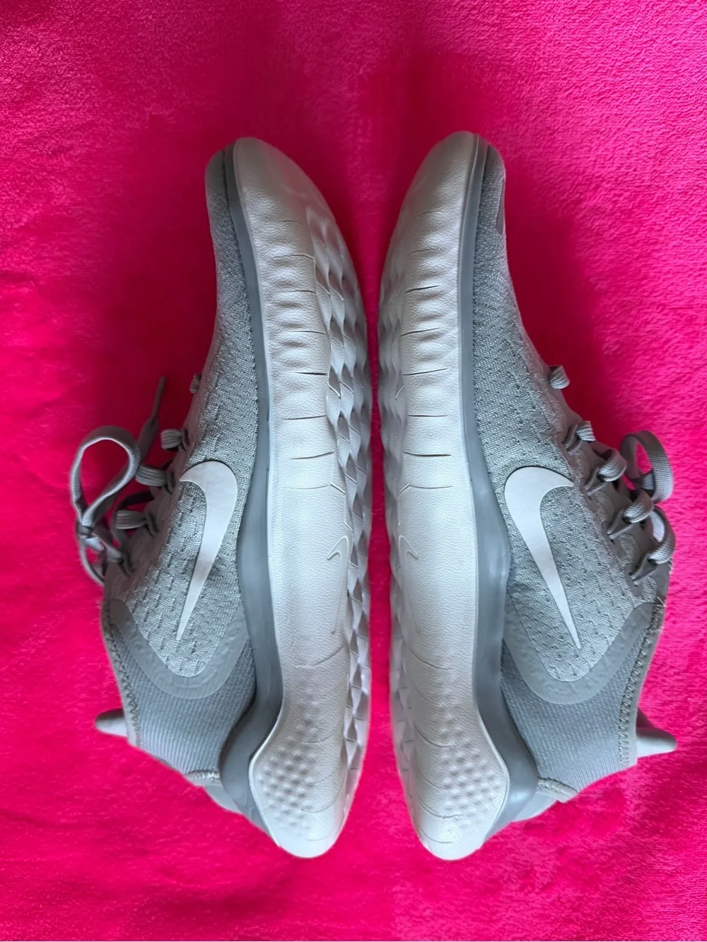 Nike Women’s Light Gray Lace-Up Running Sneakers